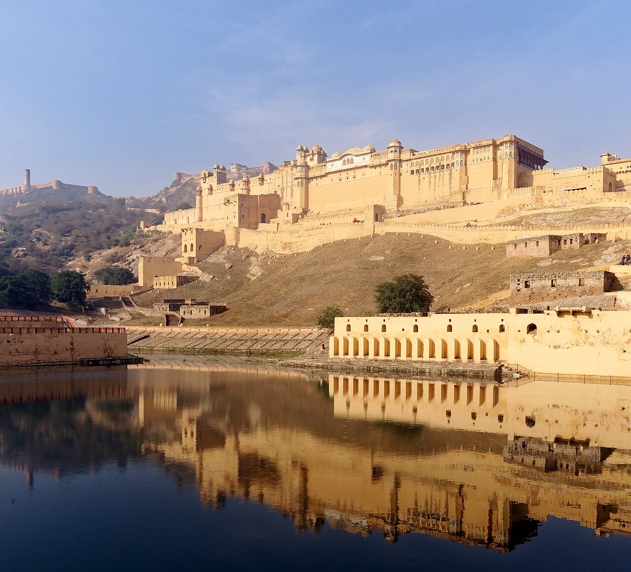 Majestic Amber Fort fortress overlooking Maota Lake in Jaipur